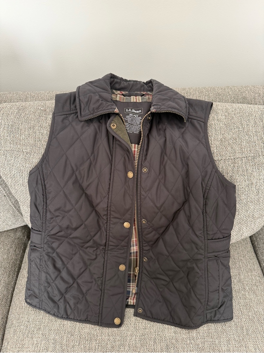 L.L. Bean Quilted Black Women's Vest with Plaid and Corduroy Trim
